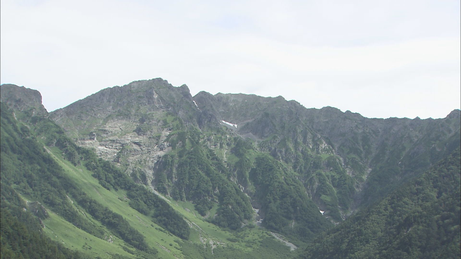 「道に迷った。登山道から外れている」と救助要請 北アルプスで新潟県の74歳男性が下山中に行動不能に 一夜明け、同行下山して救助
