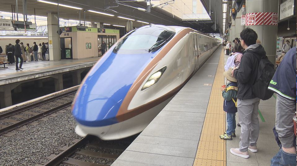 鉄道のUターンきょうピーク　JR長野駅は混雑　信州で過ごした人「松本城に行った」「恐竜公園に」