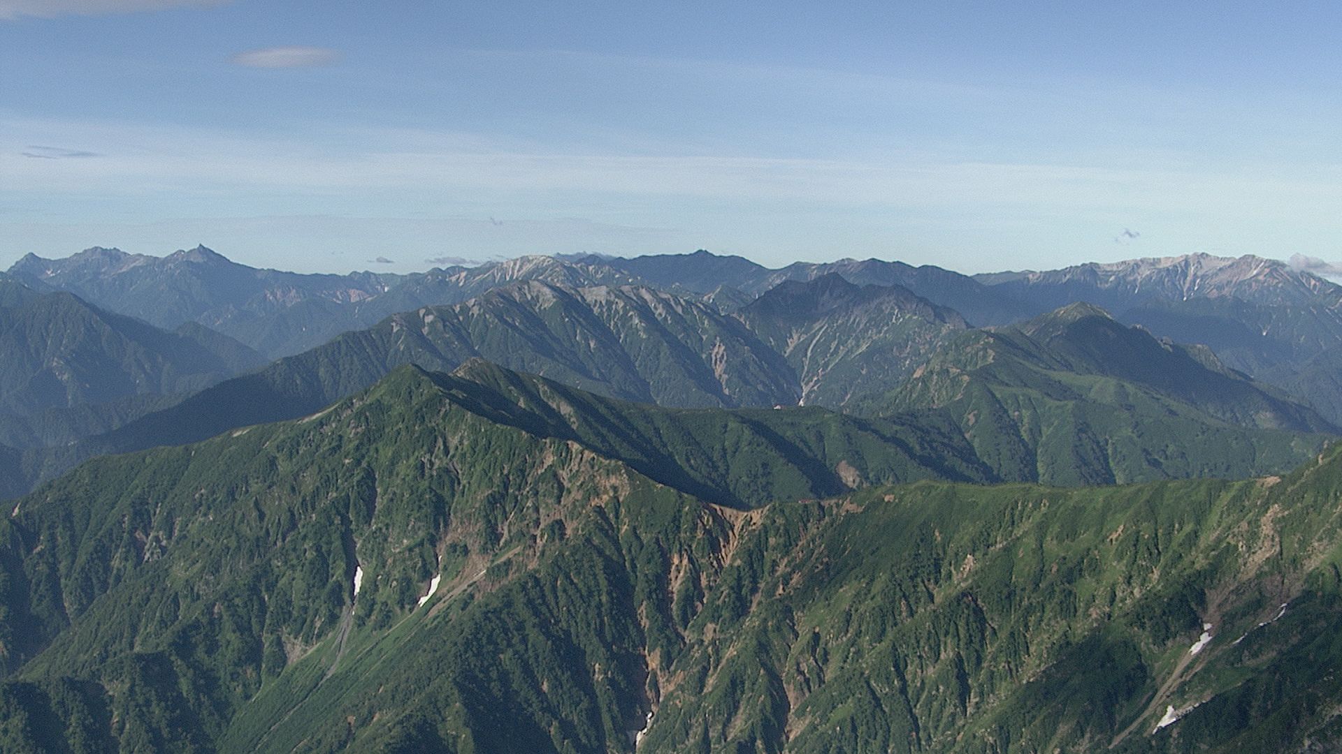 北アルプス爺ヶ岳で白骨化した遺体発見　付近ではバックカントリースキーで入山の東京都の60代男性が5月から行方不明　