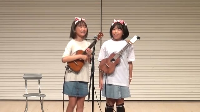 小さなウクレレ奏者”小学6年と5年の女子児童2人が「デュオ」結成 音楽