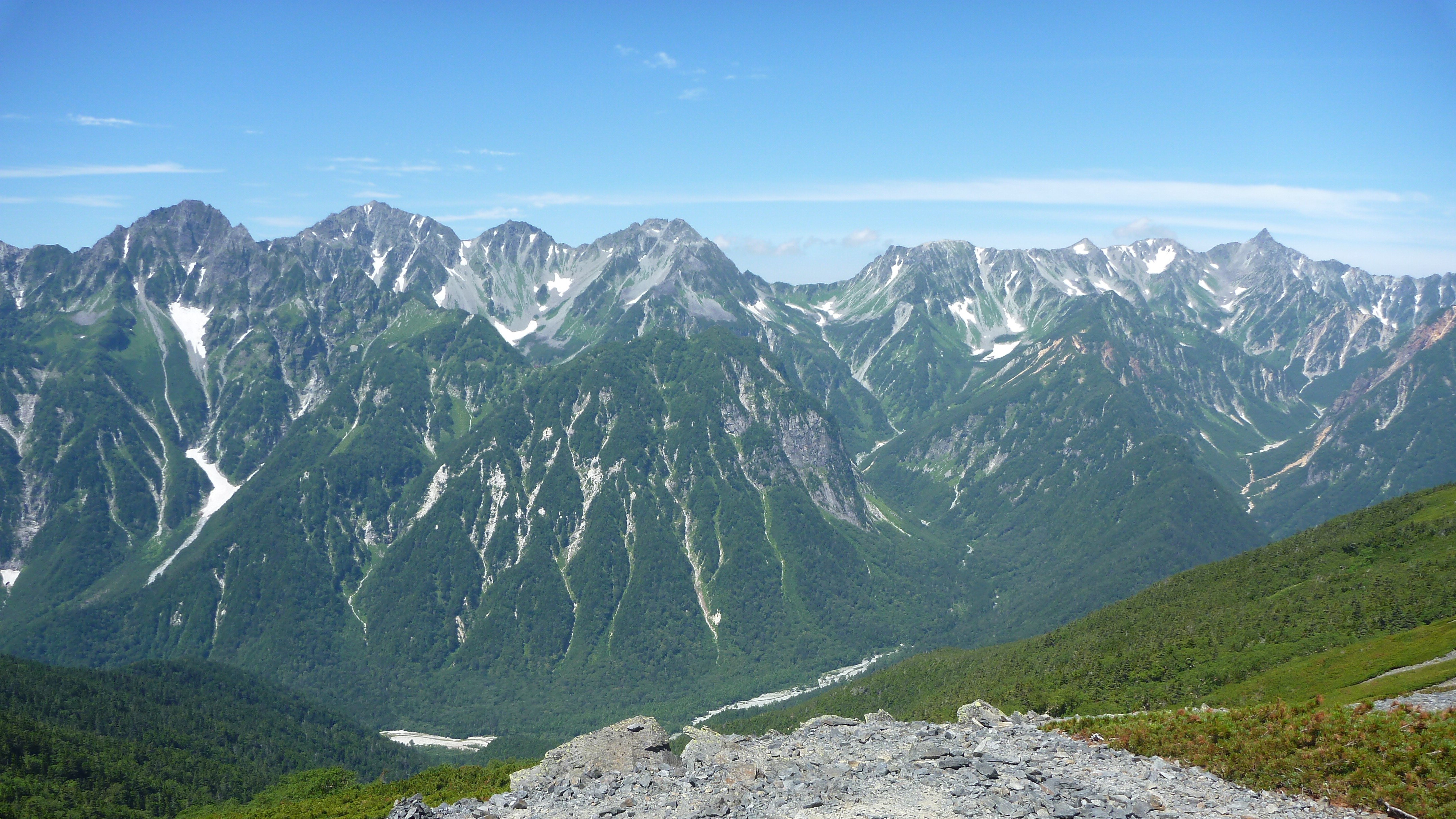 「登山に行ったまま連絡が取れない」香川県高松市の33歳男性が行方不明　北アルプス槍・穂高連峰で遭難　21日以降、天候を見てヘリコプターなどで捜索予定