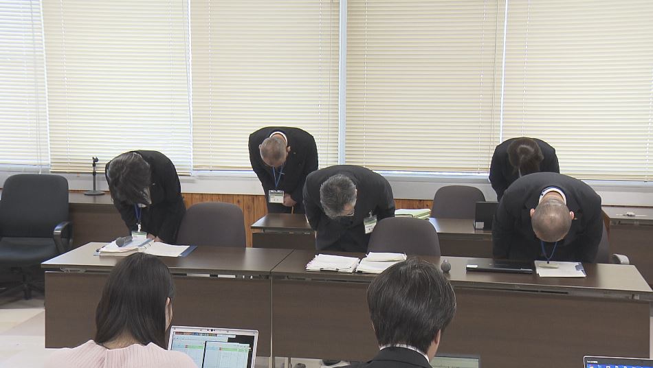 「生徒のために頑張りたい、やってあげたいという気持ちで」生徒と自宅で深夜まで過ごし抱きしめる…高校の男性教諭（40代）を懲戒免職　相次ぐ教職員の不祥事　教育長「誠に遺憾、痛恨の極み」