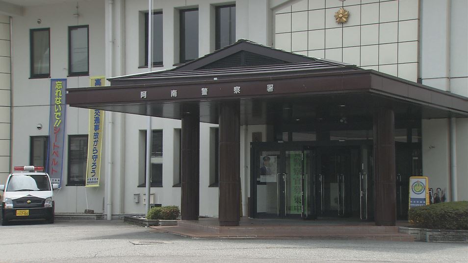 「長野県内に女性の遺体を遺棄した」宮崎県の35歳男を逮捕　母親は行方不明　殺害をほのめかす供述　遺体の身元の確認進める　阿南町