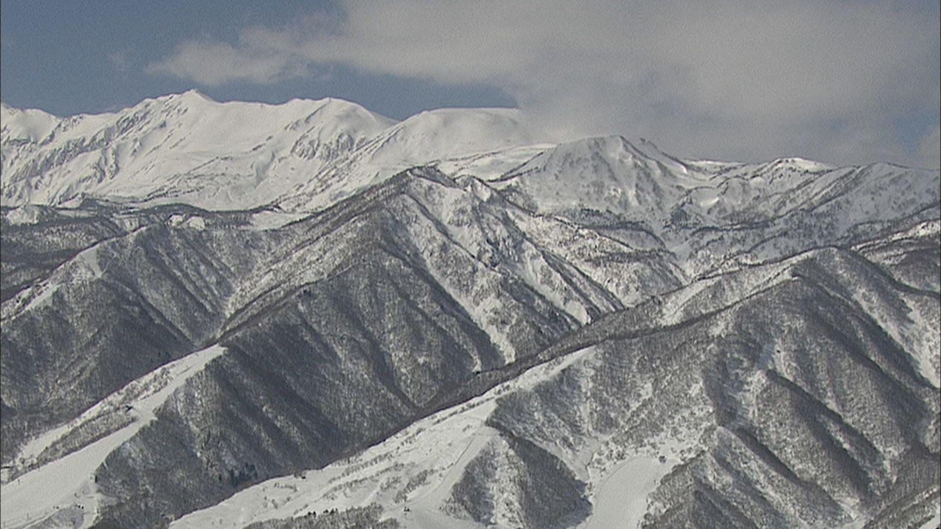 北アルプス白馬乗鞍岳で男性が遭難　別の登山者が110番通報「手と口から出血、会話があいまい」　県警ヘリで救助へ