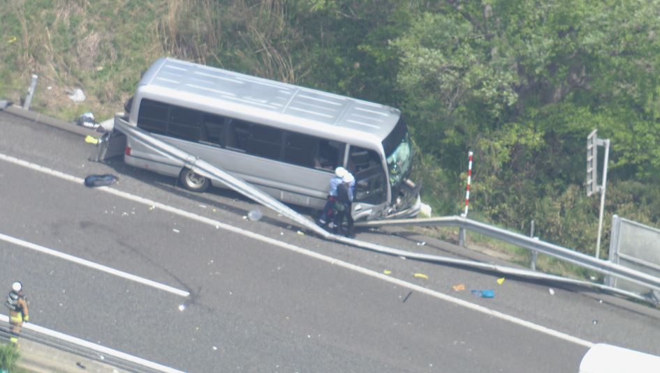 磐越道バス事故　「生徒引率時の安全確保を」業者の安全管理体制、運転者の健康管理・労務管理　長野県教委は県立高校に通知　