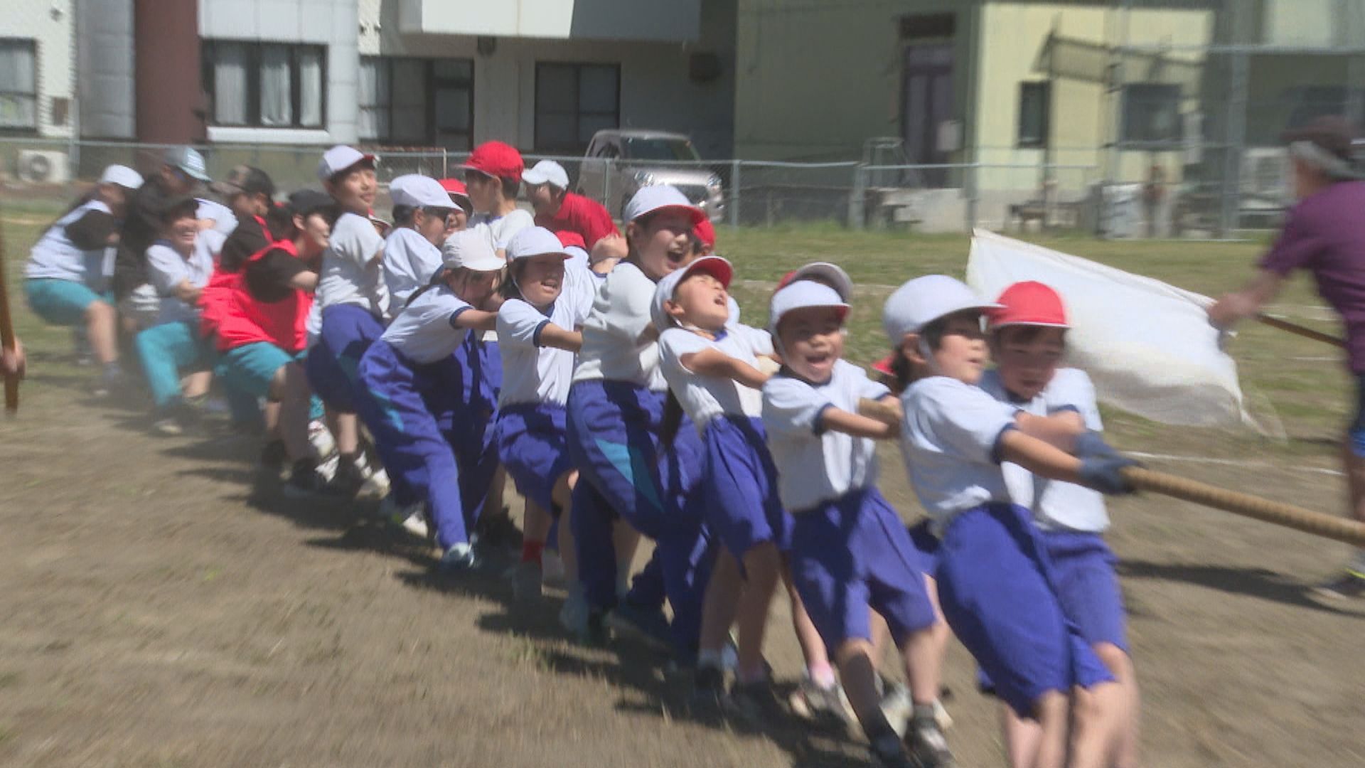 青空のもと元気に運動会　長野市鬼無里は保育園・小学校・中学校の合同運動会　中学は2026年度で閉校　中学3年生が企画した種目も