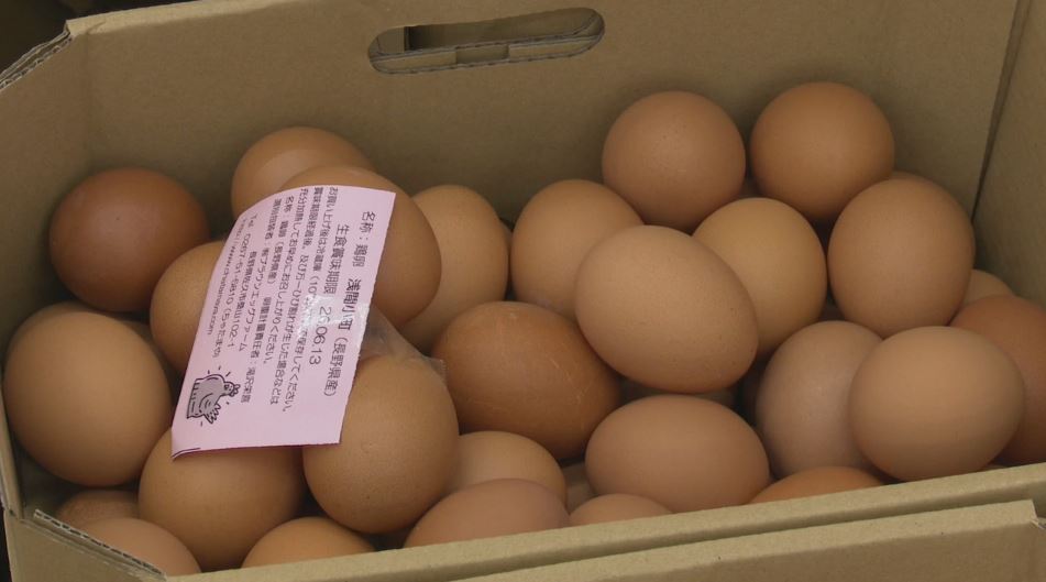 ニワトリ約2万2000羽が焼け死ぬ　養鶏場で鶏舎2棟を全焼した火事から1週間　“買って応援”しようと直売店にファン続々　支援の輪広がる　長野・佐久市