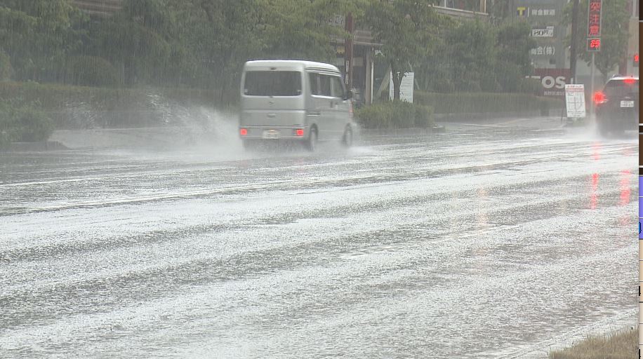長野県内に本格的な雨　前線の南下で夜遅くにかけて大気不安定に　落雷や突風、局地的な激しい雨に注意　
