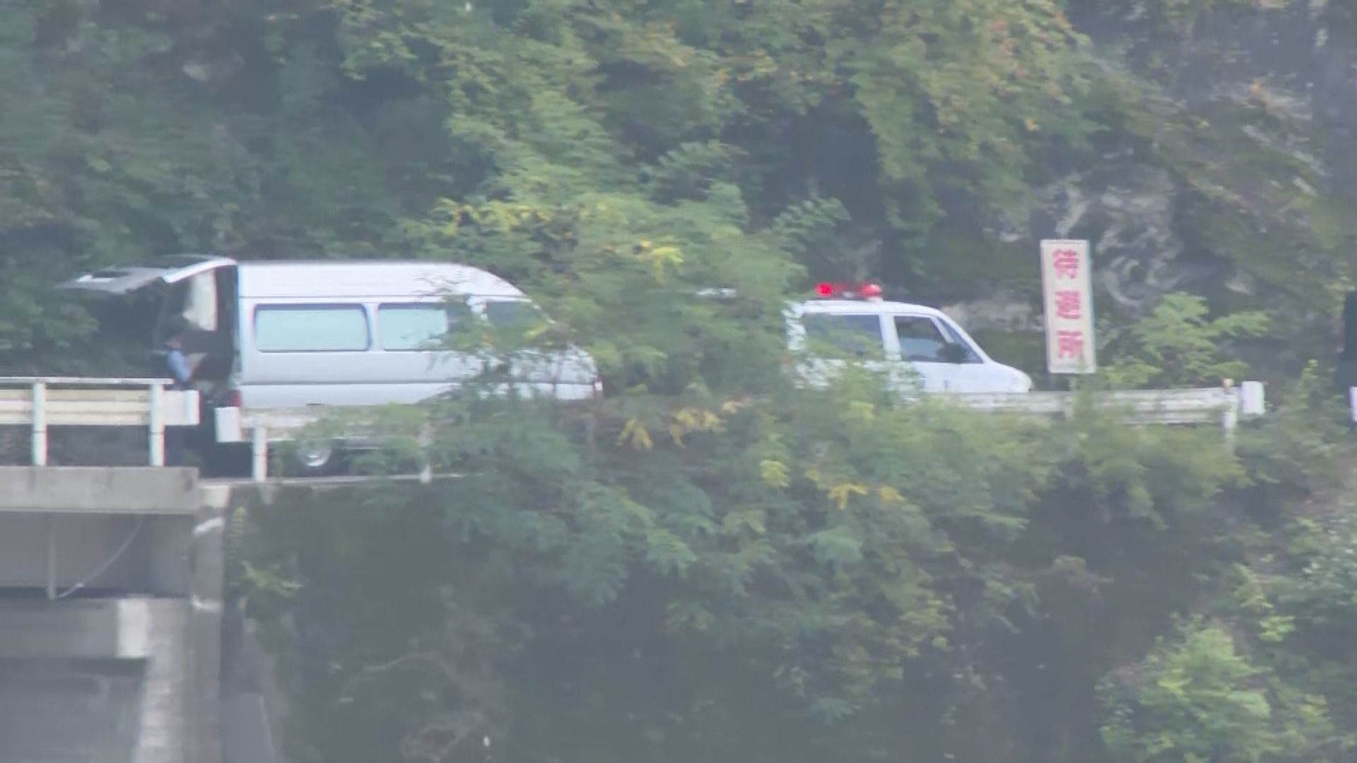 マツタケ採り中に約80メートル滑落　71歳男性が死亡　長野・大鹿村